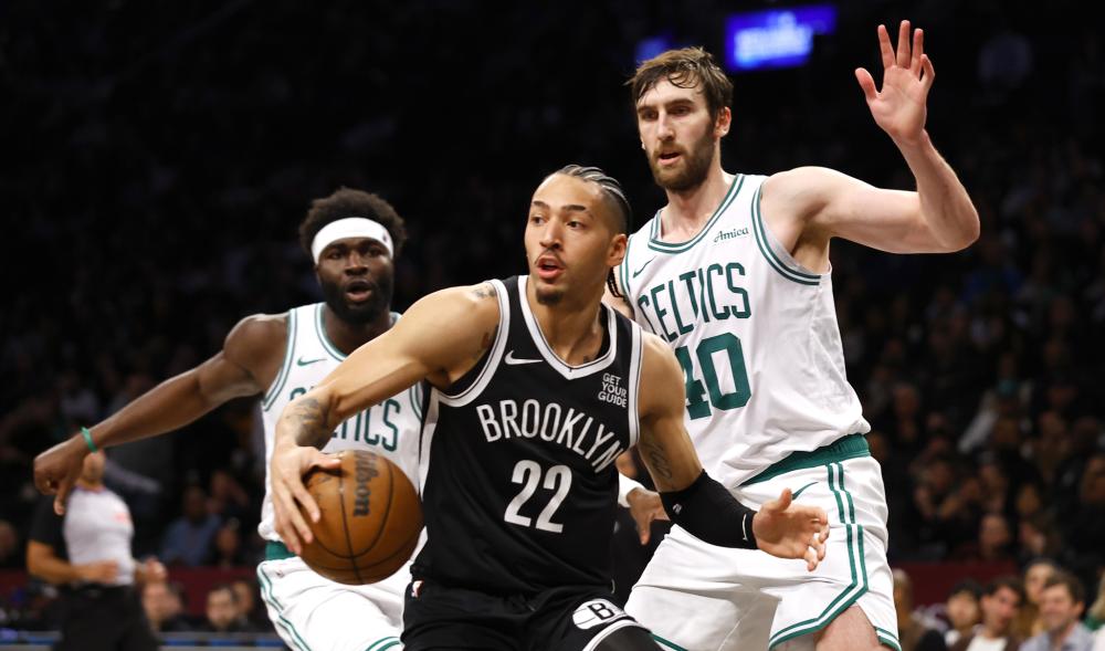 杨瀚森崭露 杨瀚森崭露