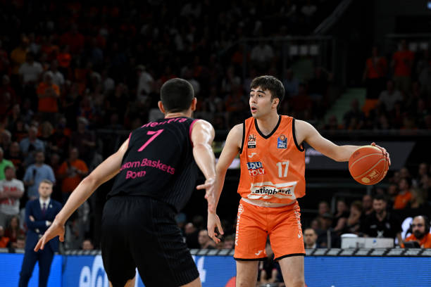 近尾声时 近尾声时